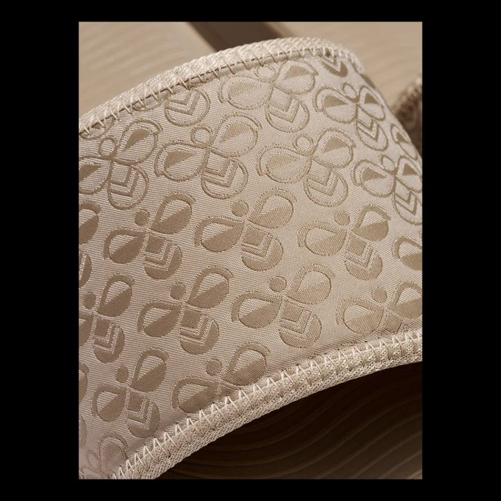 New Hummel Comfort Slide - Badealer Sand