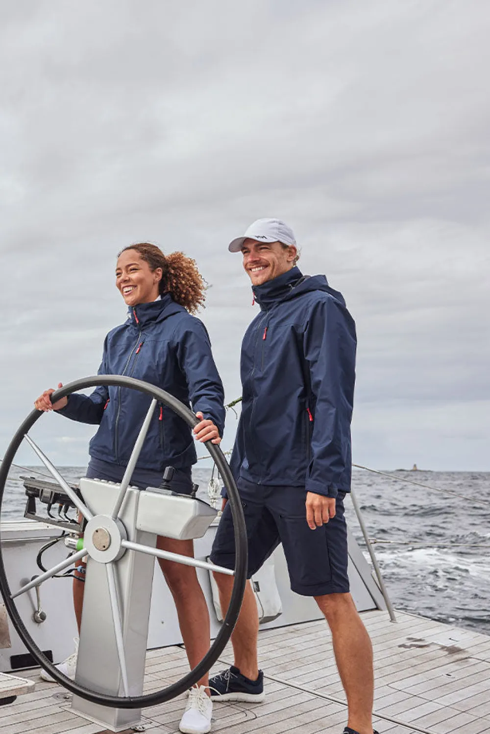 Sale Helly Hansen Crewline Cargo Shorts Blå