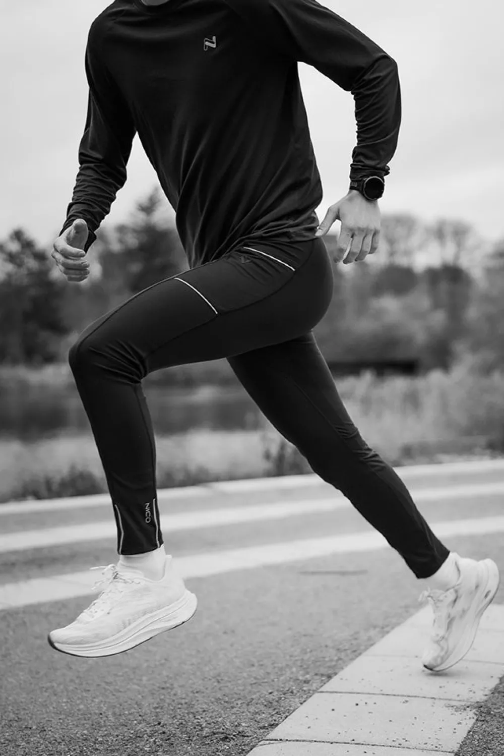Best Nico Roan Run Tights 24, Sr - Herre Løbetights Sort
